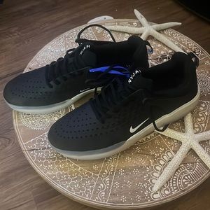 Brand New Men’s Nike Nyjah 3 Shoes. In Black/White. "Nike SB Zoom Nyjah 3 PRM"